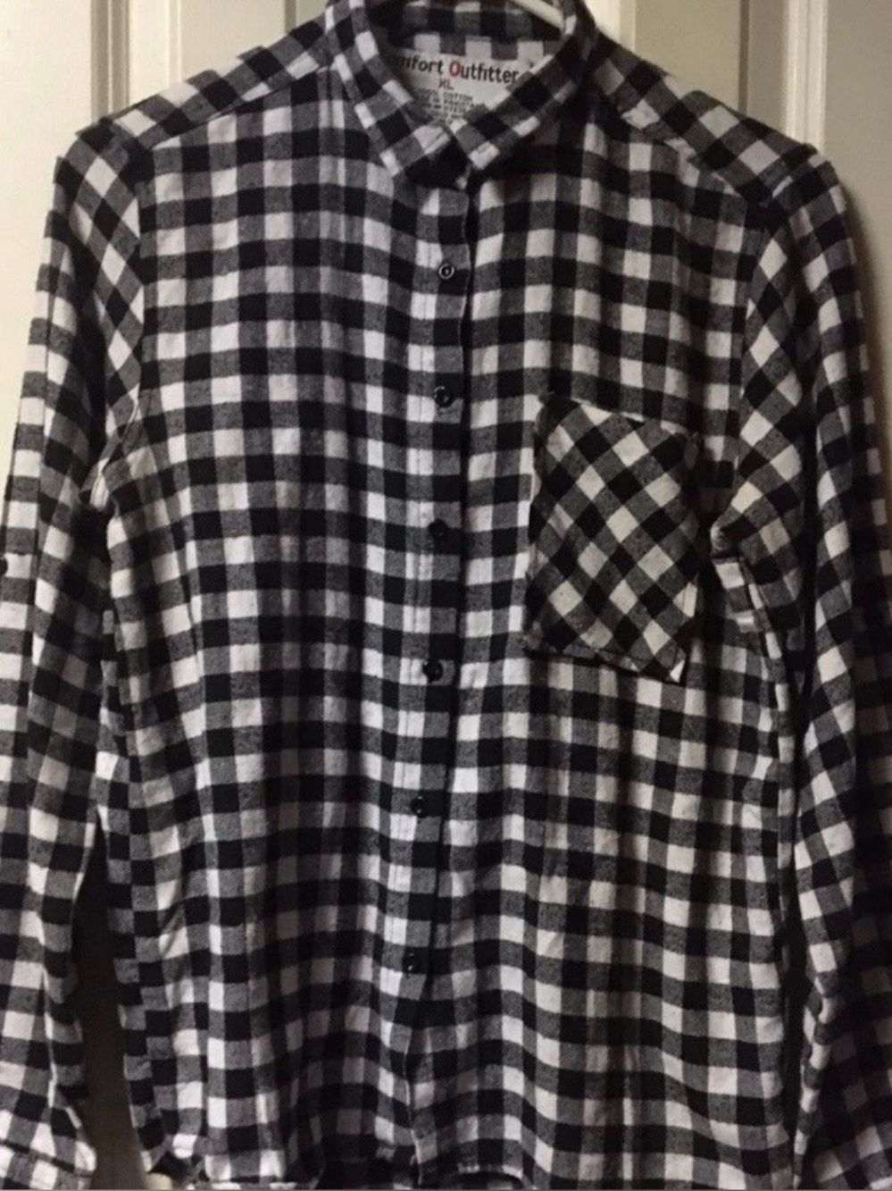 Comfort Outfitters ~ shirt~ XL ~ Women’s ~ black & white ~ plaid ~ button up~Top